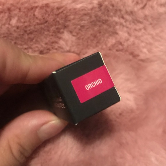 ABH Orchid Lipstick - Picture 2 of 8